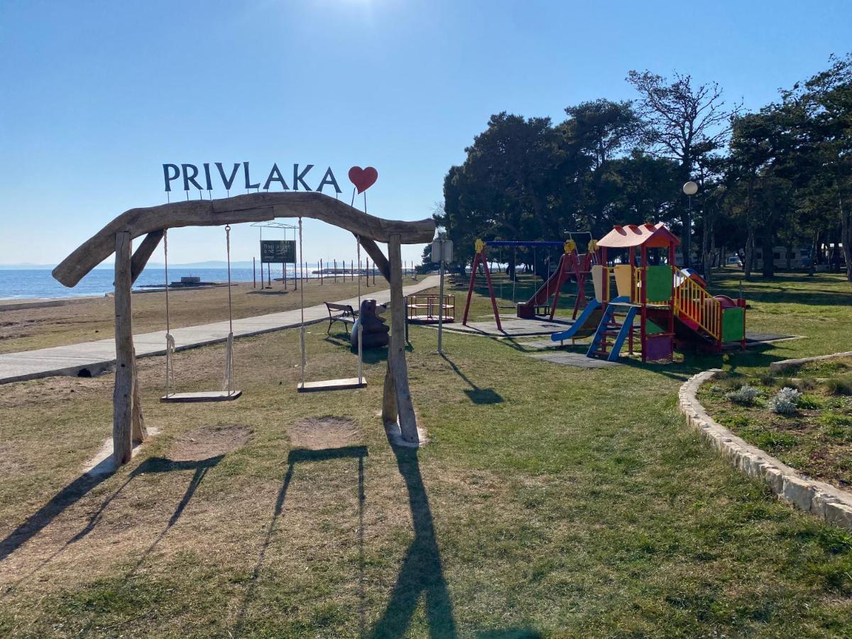 Apartments Lolo Privlaka  Eksteriør bilde
